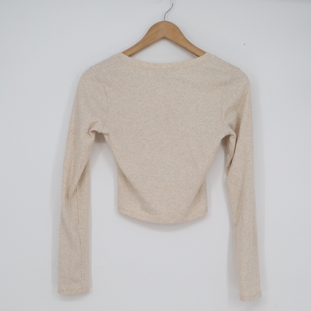 Bozzolo Womens V-Neck Ribbed Long Sleeve Crop Top Beige Oatmeal Size M - Picture 3 of 4
